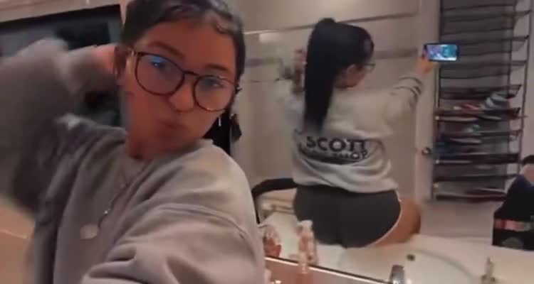 Video 449039 from Danielle Cohn