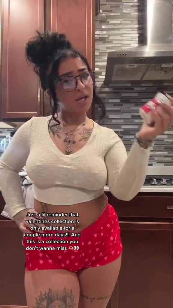 Video 449046 from Danielle Cohn