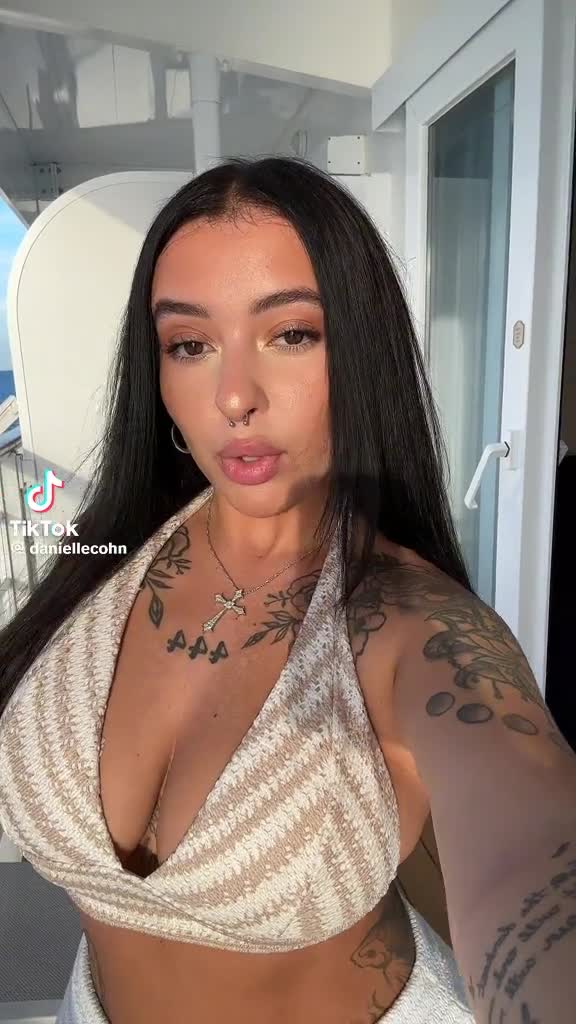 Video 449491 from Danielle Cohn