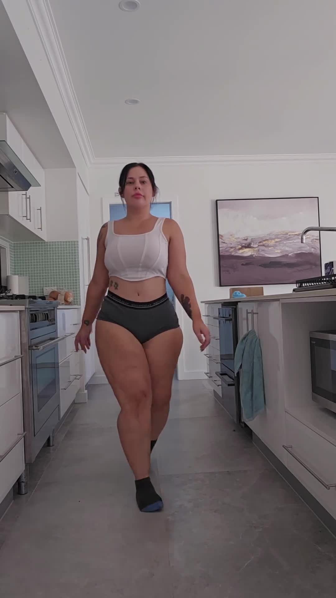 Video 450611 from Mandy Lee / tanlinepeach / mandyleewalks