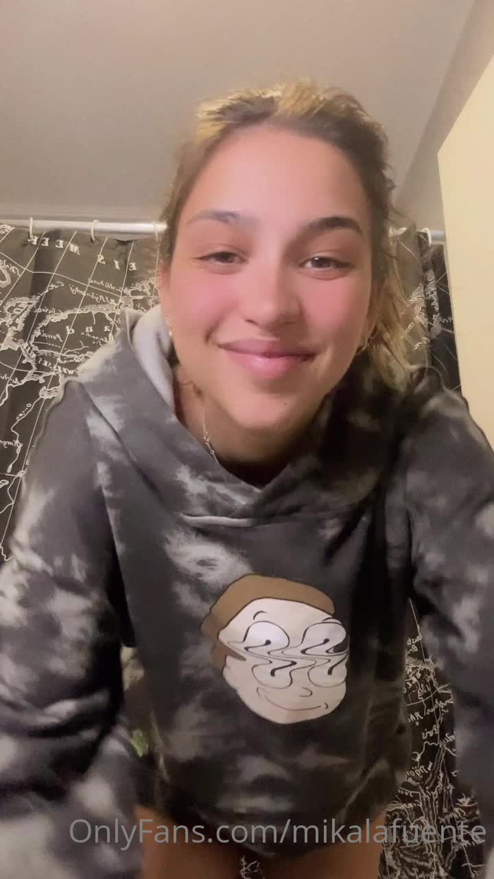 Video 451601 from Mikaela Lafuente / Mika Lafuente