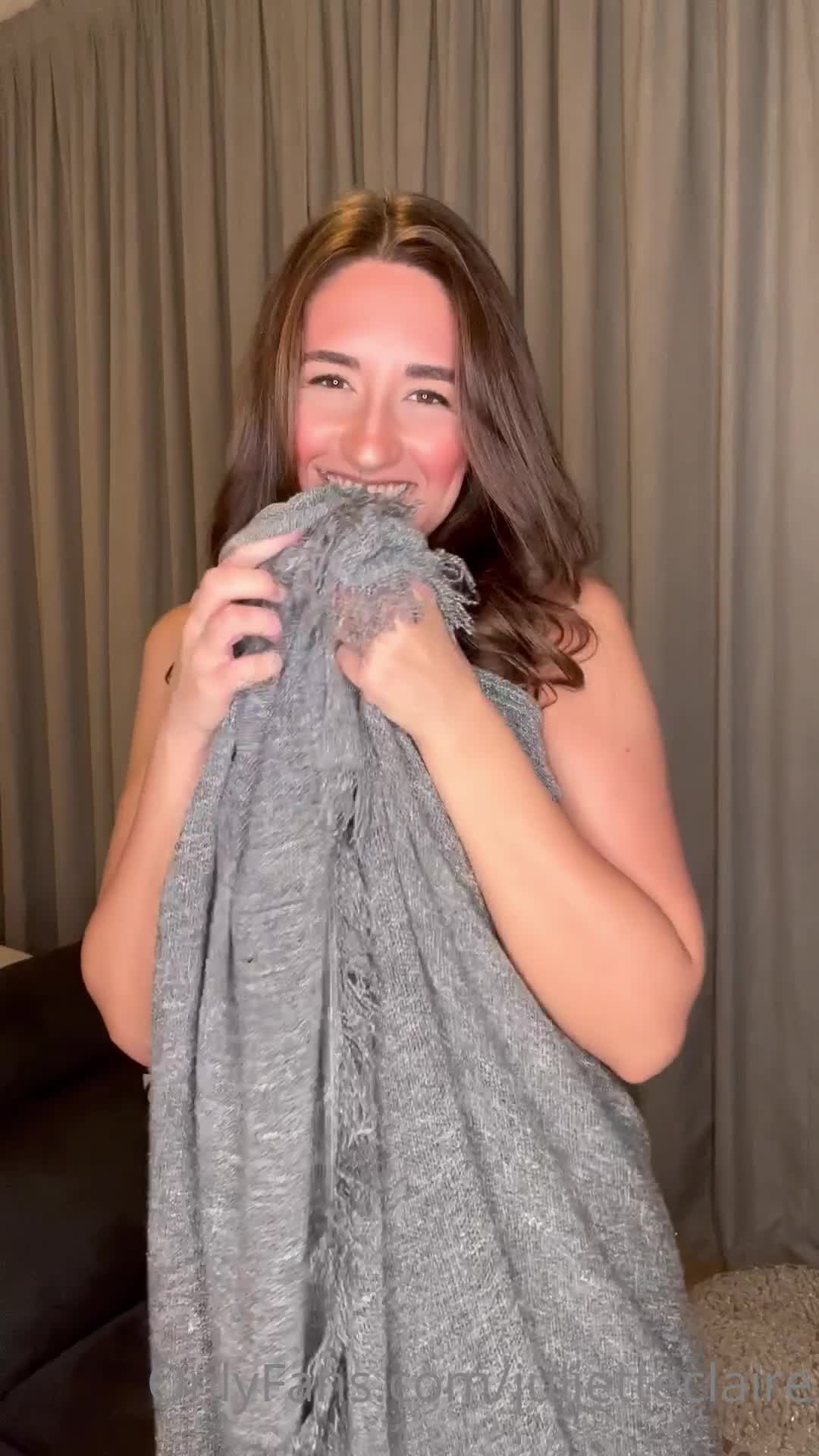 Video 451696 from Juliette Claire / @JulietteClaire