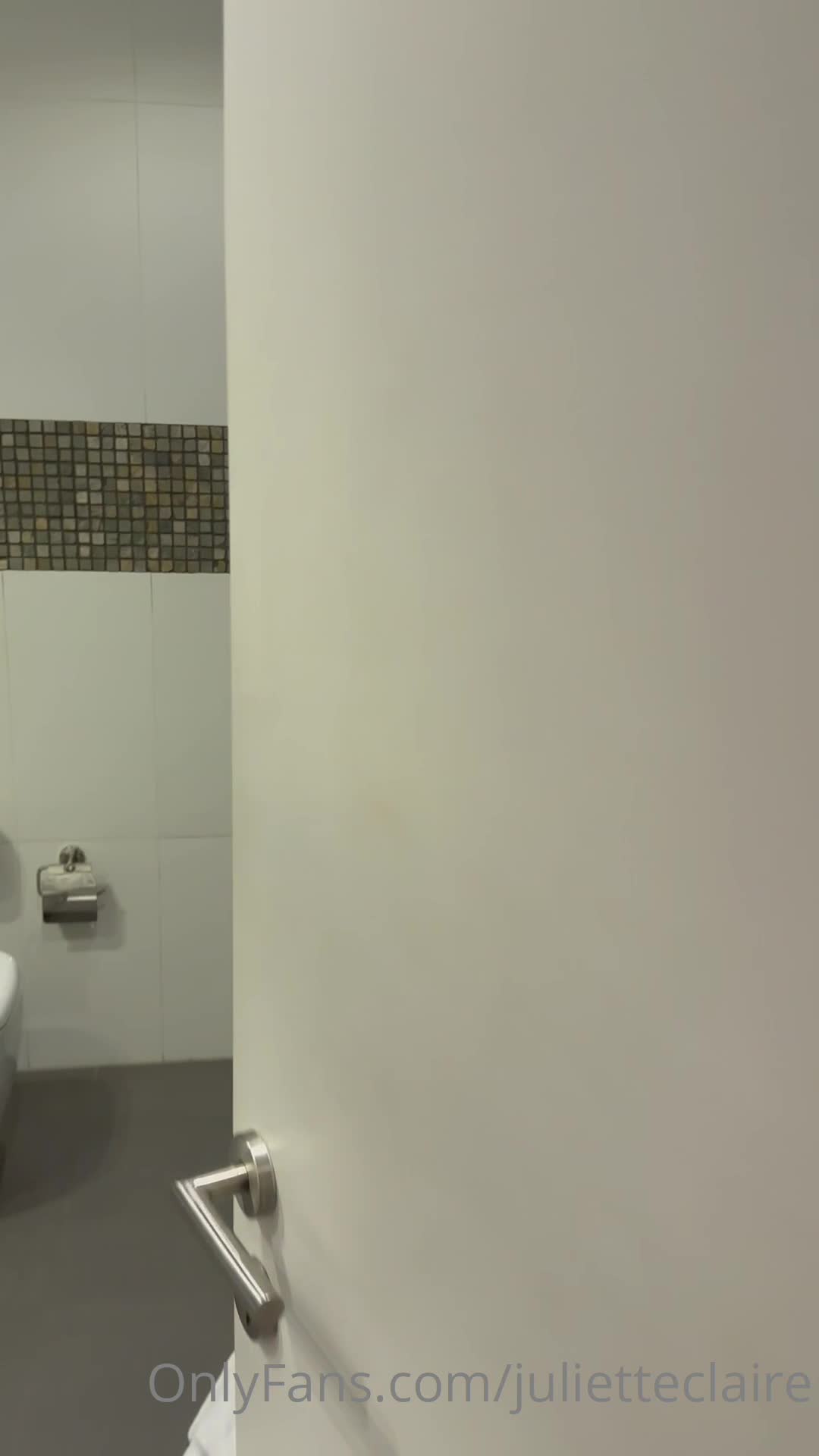 Video 451991 from Juliette Claire / @JulietteClaire