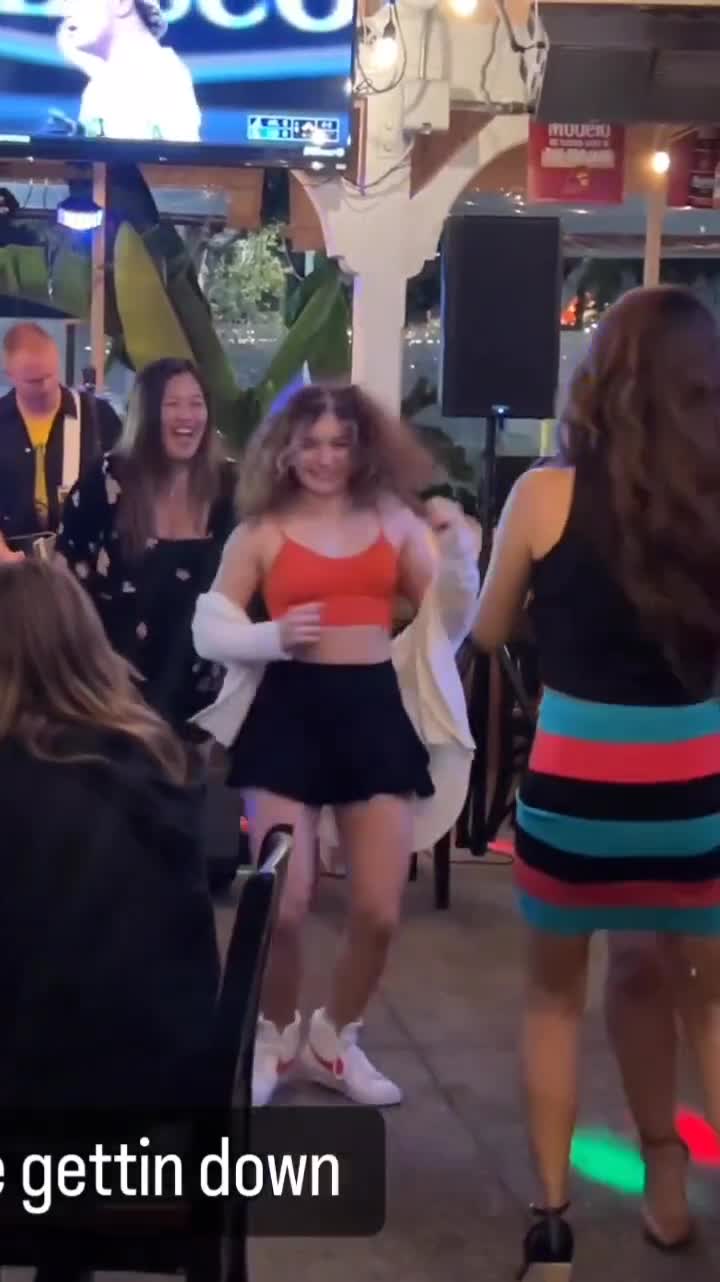 Video 453164 from Serena Abweh / Rena_Serenaa