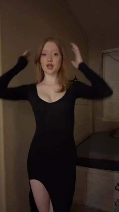 Video 453348 from Makenna Kelly / Lifewithmak