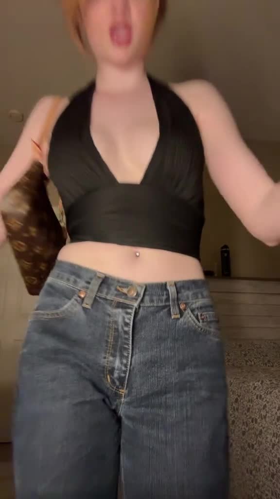 Video 453351 from Makenna Kelly / Lifewithmak