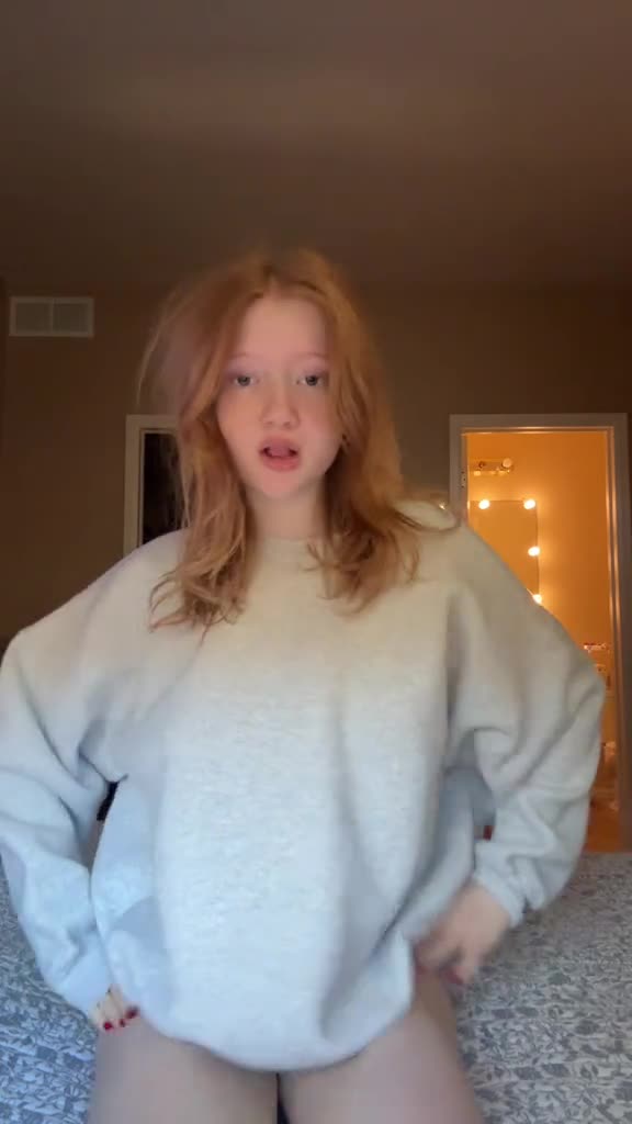 Video 453352 from Makenna Kelly / Lifewithmak