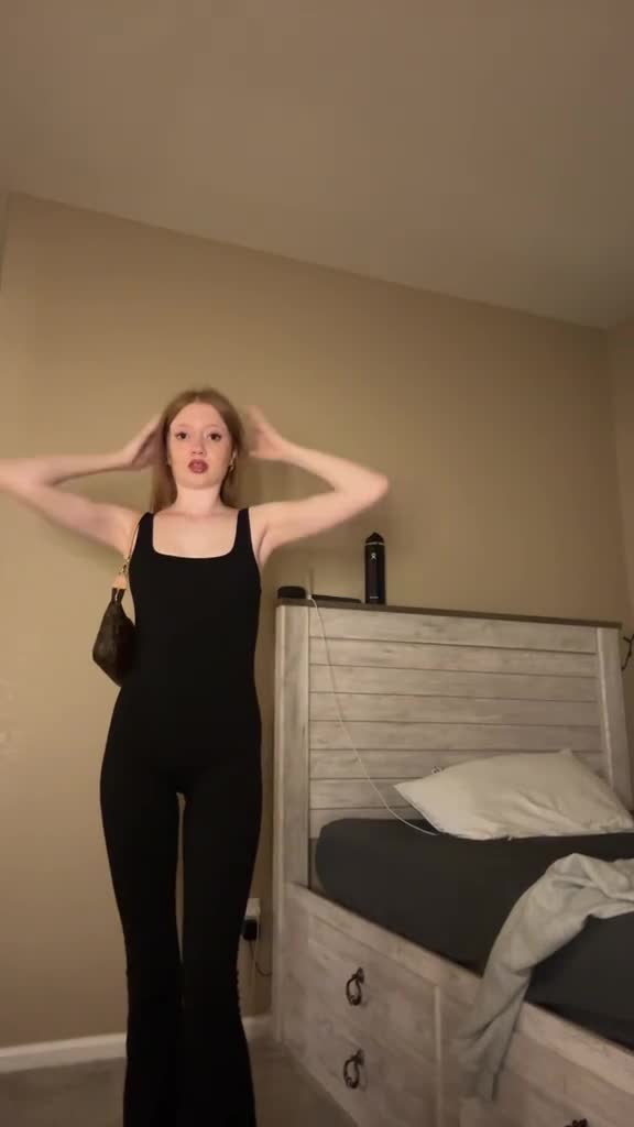 Video 453567 from Makenna Kelly / Lifewithmak