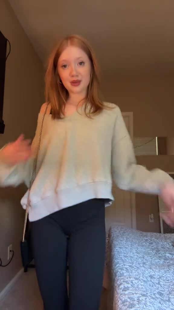 Video 453578 from Makenna Kelly / Lifewithmak