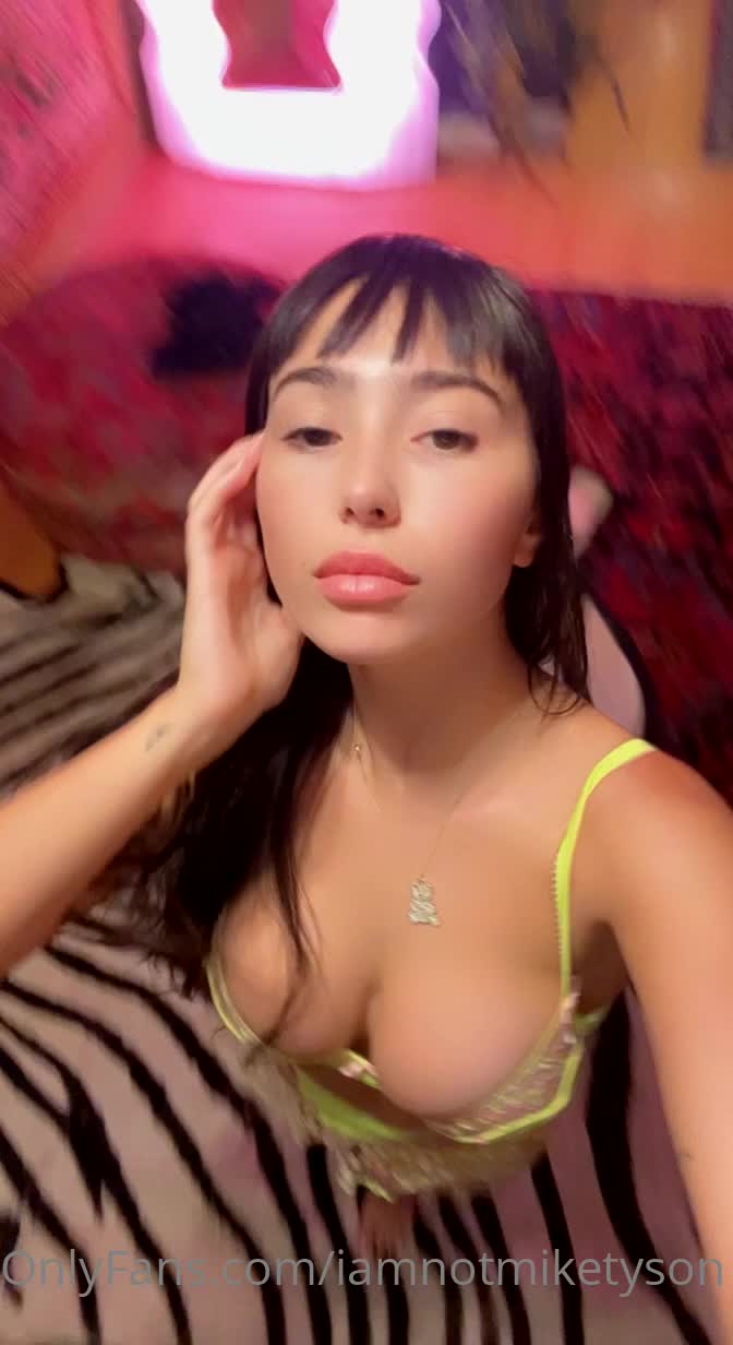 Video 453802 from iamnotmiketyson / Tyson Daily Salomon ( faze banks&#039;s EX )