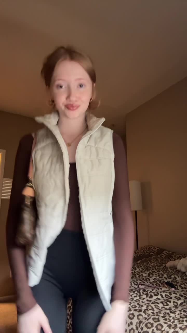 Video 454785 from Makenna Kelly / Lifewithmak