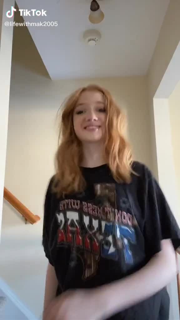 Video 454790 from Makenna Kelly / Lifewithmak