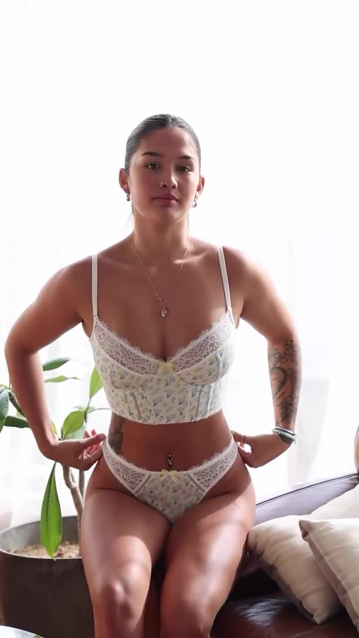 Video 455302 from Izzy Flannery