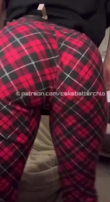 Video 456570 from cakebatterchlo / chloistagram / chlorrain