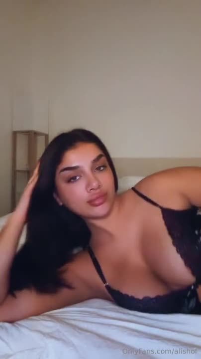 Video 457100 from Alishbasheikh