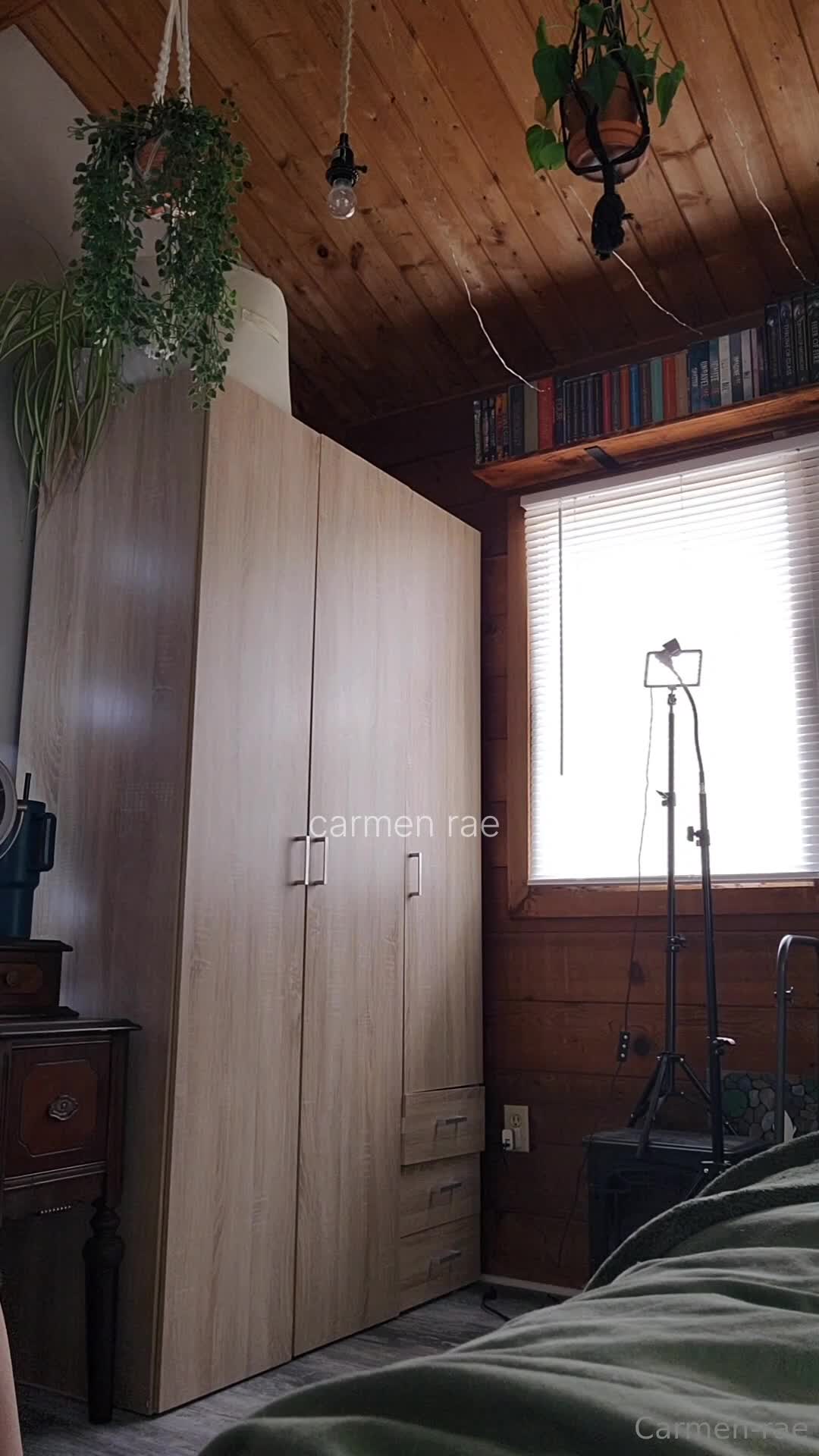 Video 579680 from Makoshake / Carmen Rae