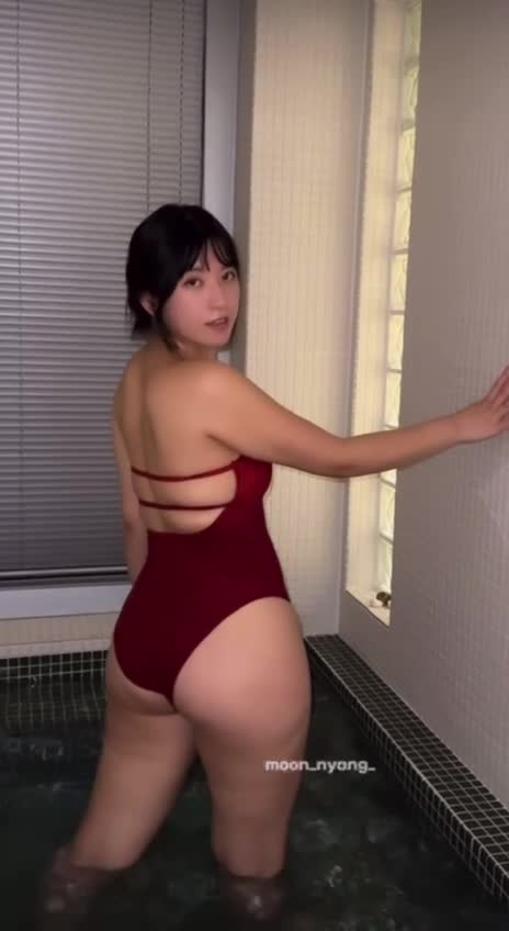 Video 580687 from Heeheemoon / moon_nyang_