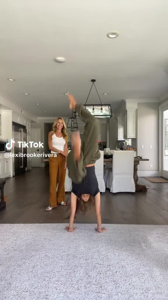 Video 580965 from Lexi Brooke Rivera (American, born 6/7/2001)