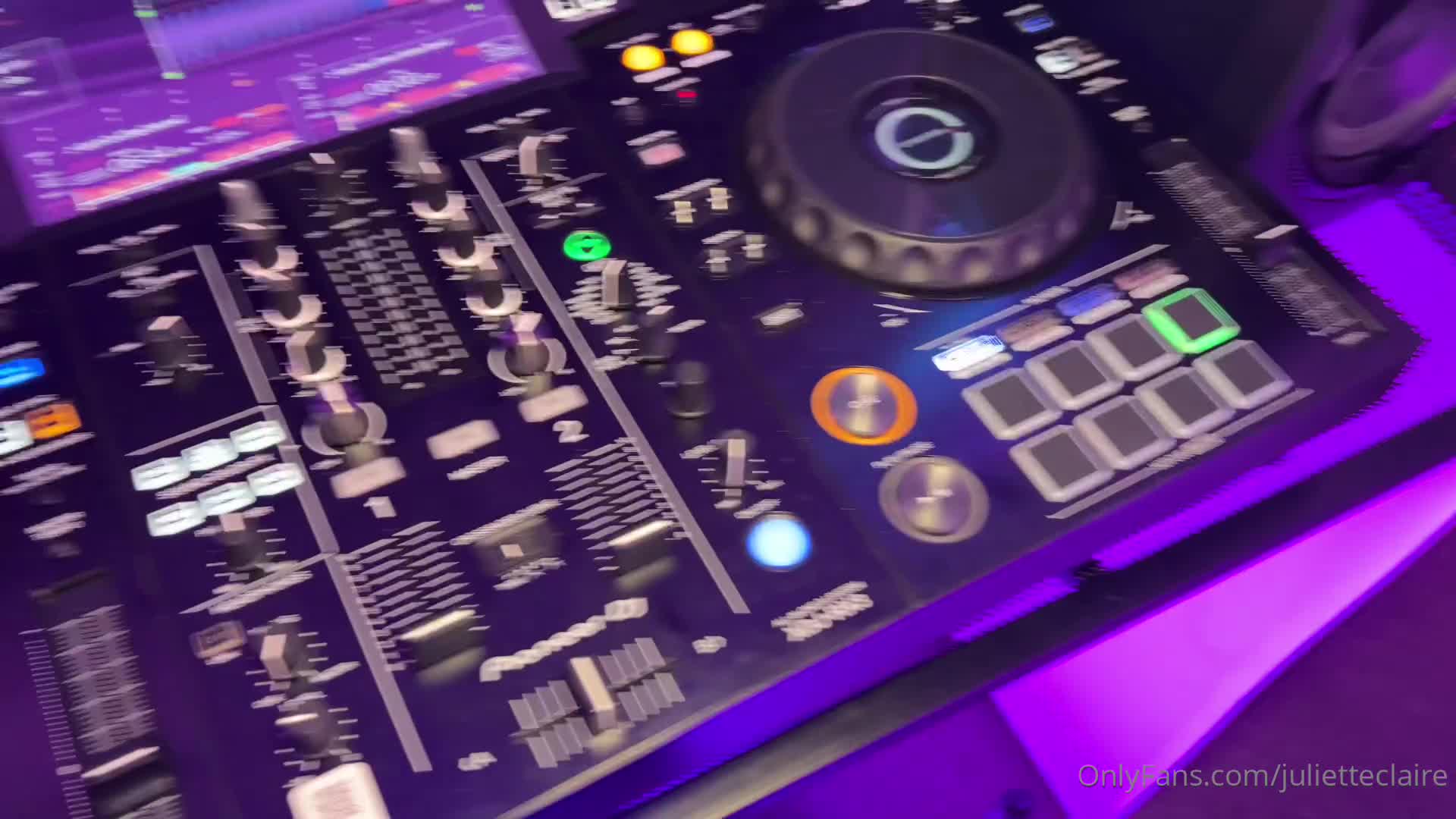 Video 581346 from Juliette Claire / @JulietteClaire