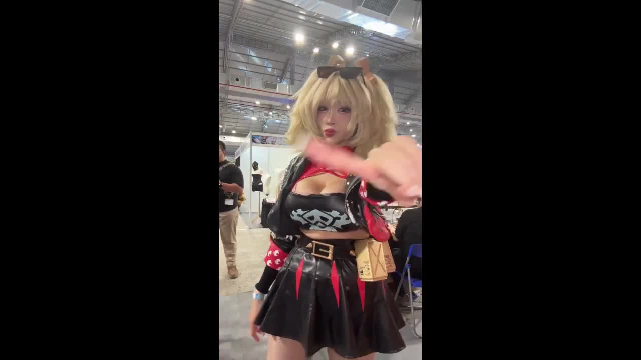 Video 581758 from Suakirin / Suaki / Surinrini