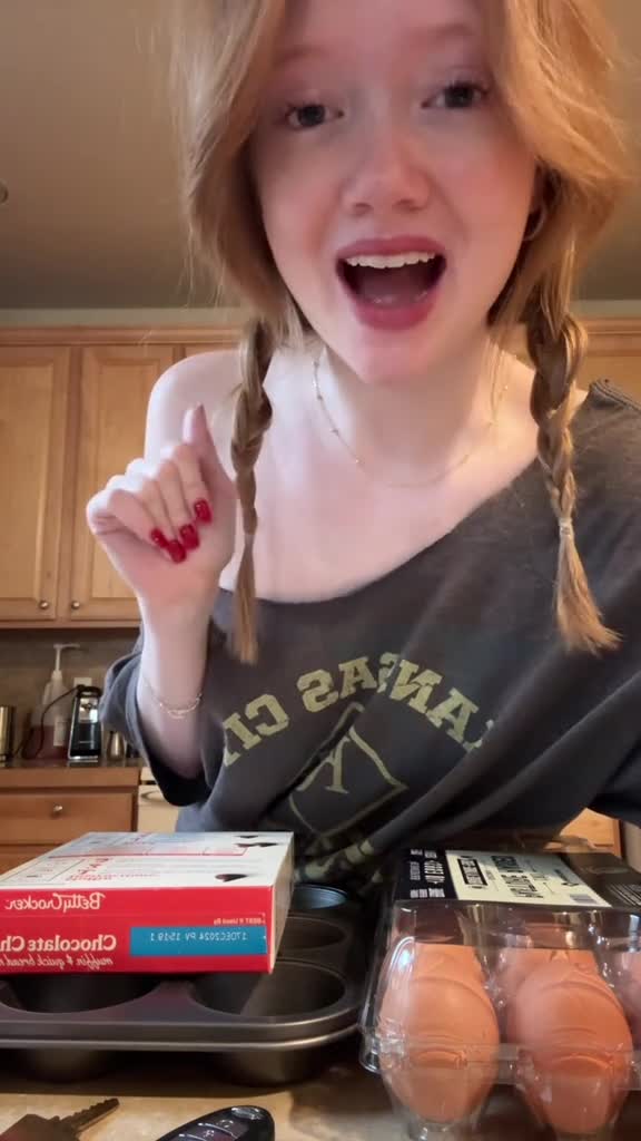 Video 581773 from Makenna Kelly / Lifewithmak