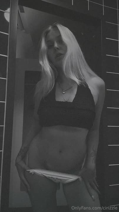 Video 582735 from Cindy (@cirizzzle) / cirizle