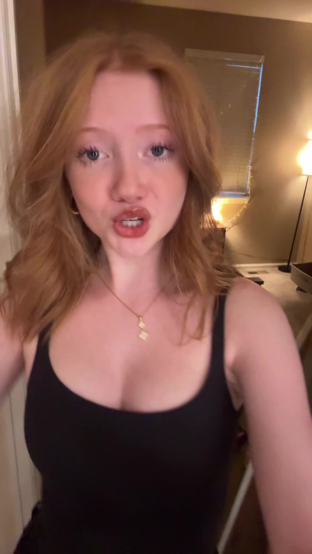 Video 582964 from Makenna Kelly / Lifewithmak