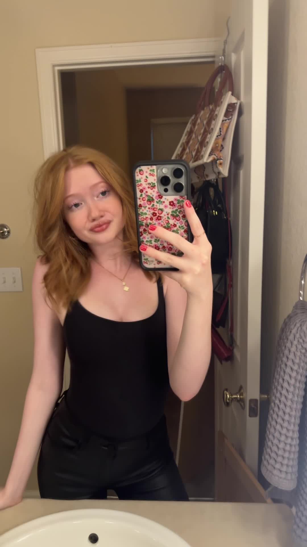 Video 582965 from Makenna Kelly / Lifewithmak