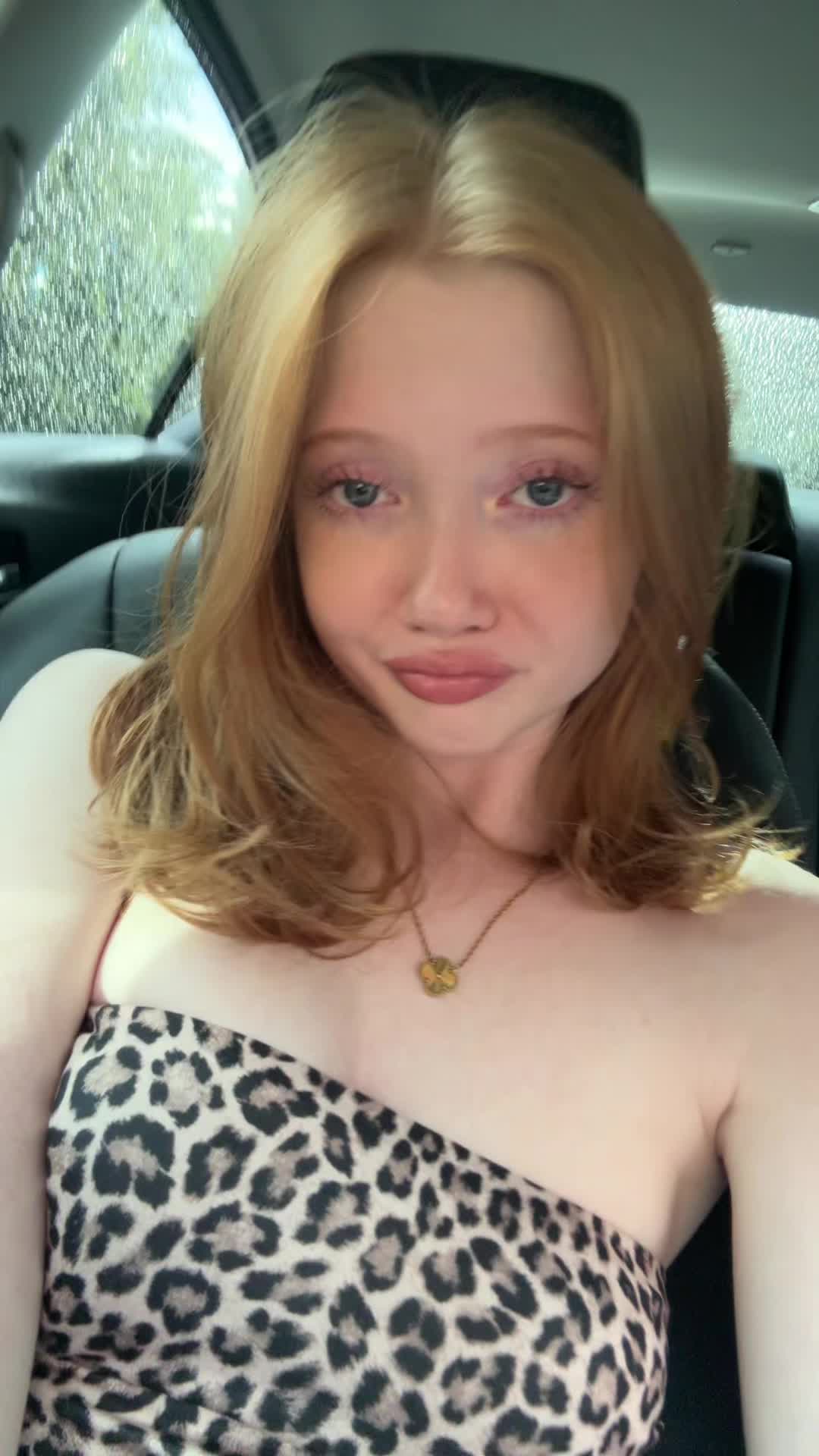 Video 582997 from Makenna Kelly / Lifewithmak