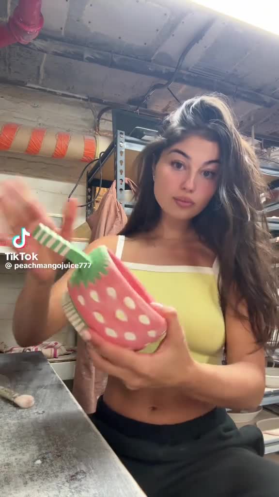 Video 583653 from Reneé Monaco (peachmangojuice)