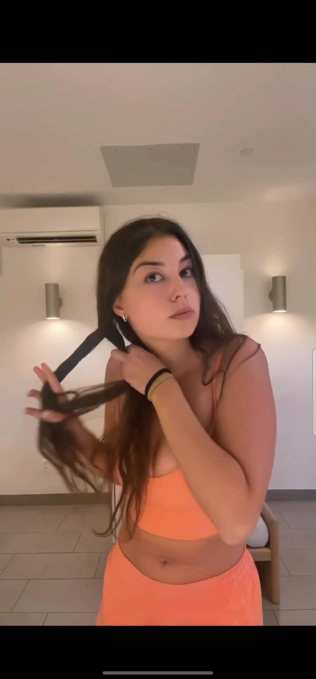 Video 583654 from Reneé Monaco (peachmangojuice)