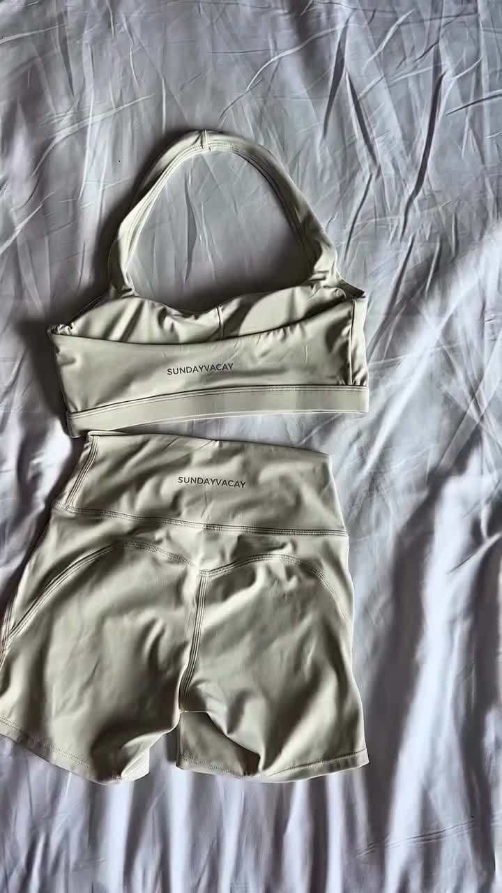 Video 584733 from Heloise Hut