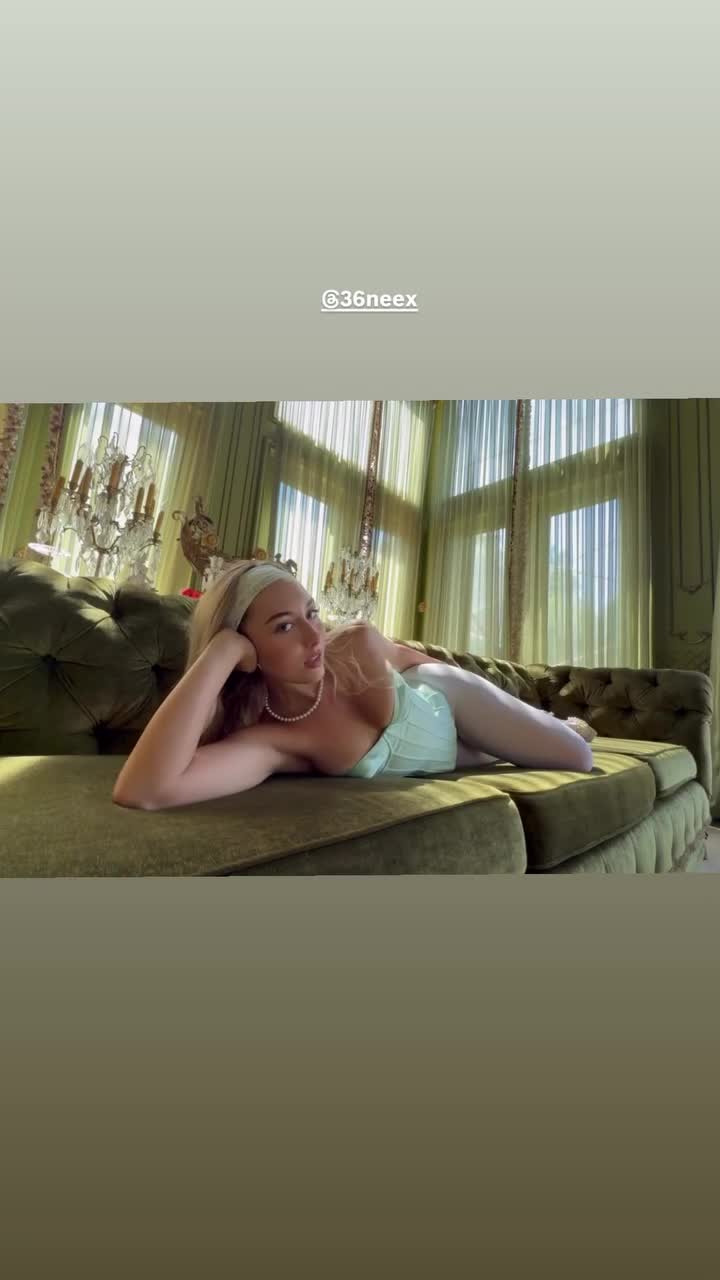 Video 584794 from Heloise Hut