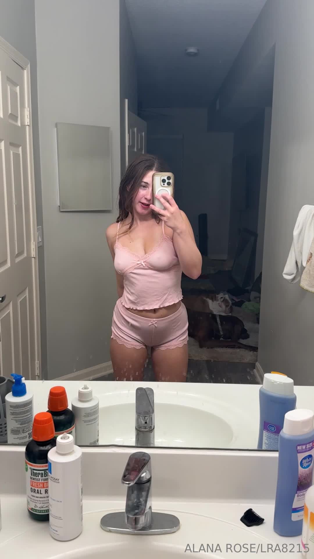 Video 586385 from Alanarose8 AKA lra8215