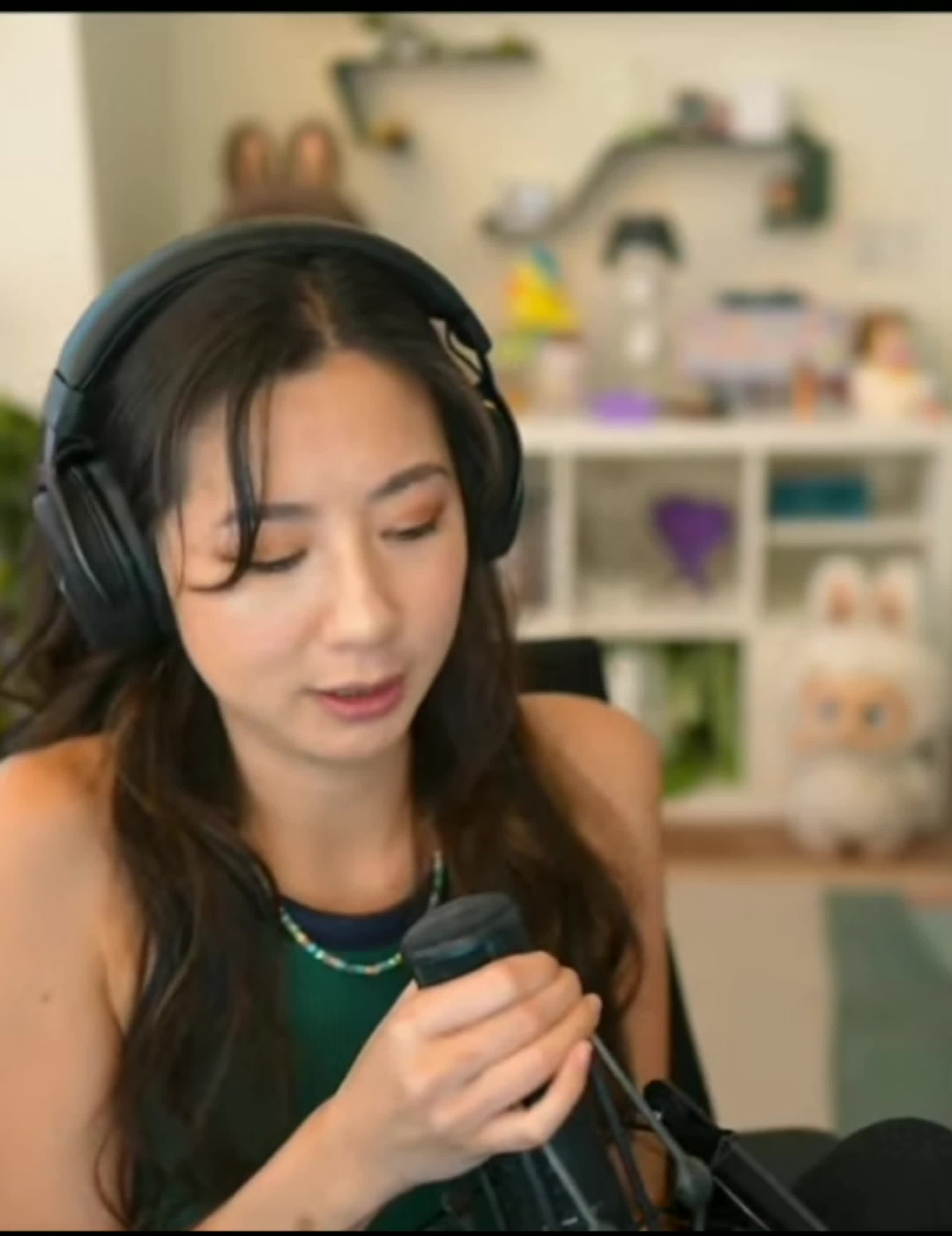 Video 587840 from Fuslie (Leslie)