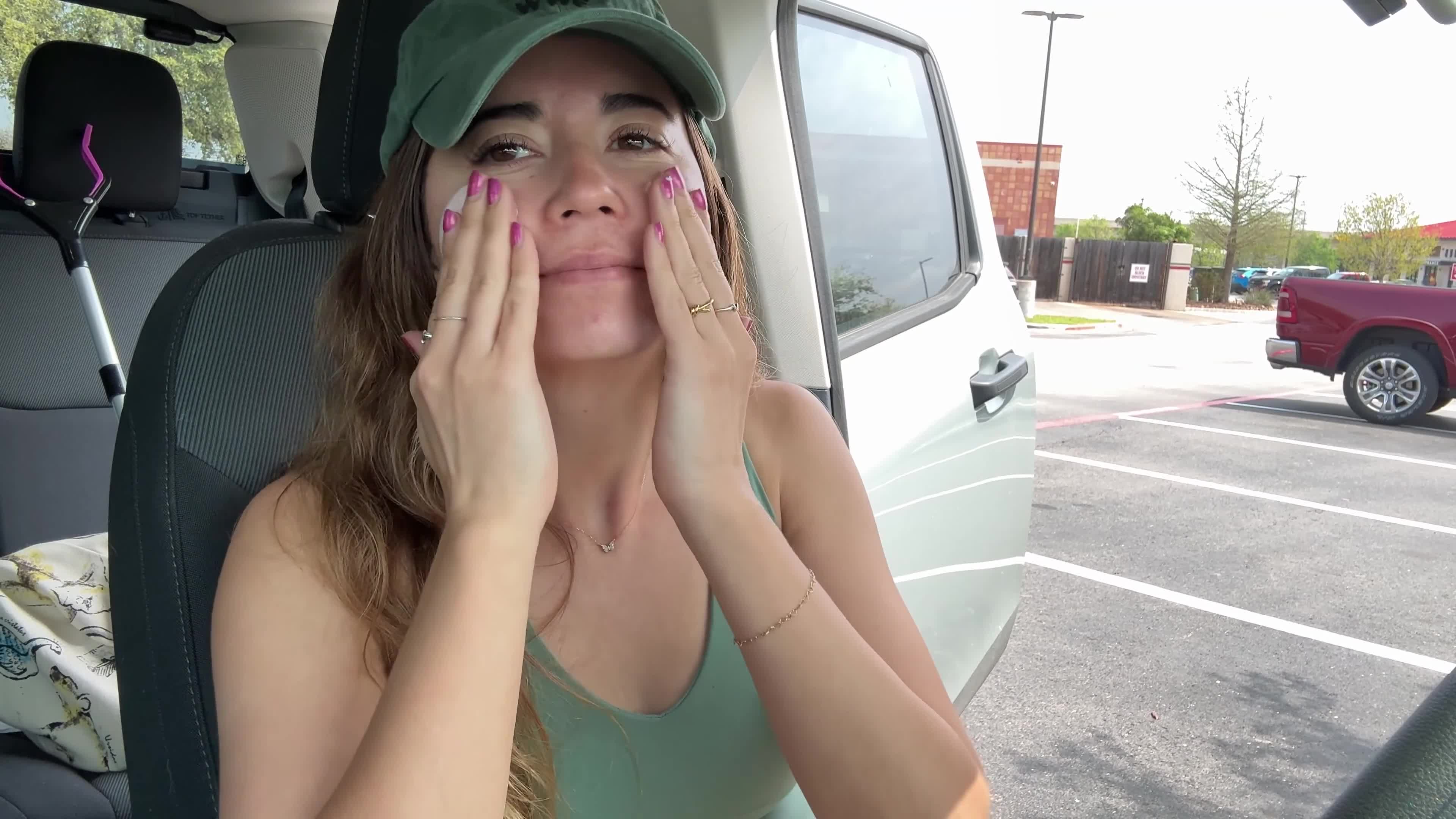 Video 589602 from Mayahiga | maya