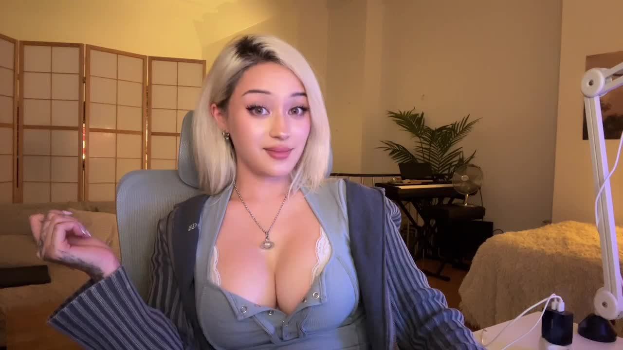 Video 589733 from JadeyAnh | vylerria