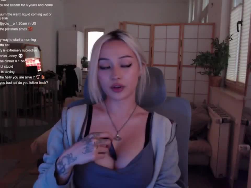 Video 589753 from JadeyAnh | vylerria