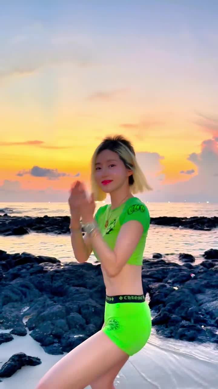 Video 589799 from DJ Soda | Deejaysoda