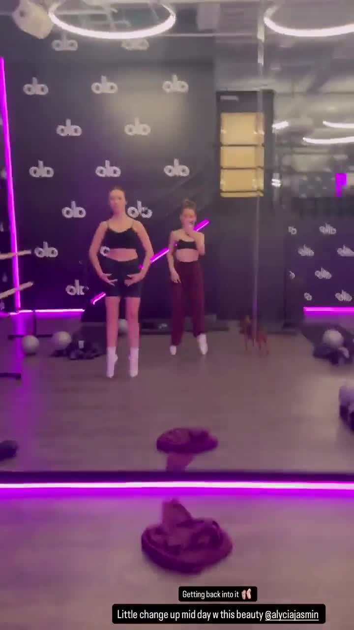 Video 589980 from Alycia Debnam Carey