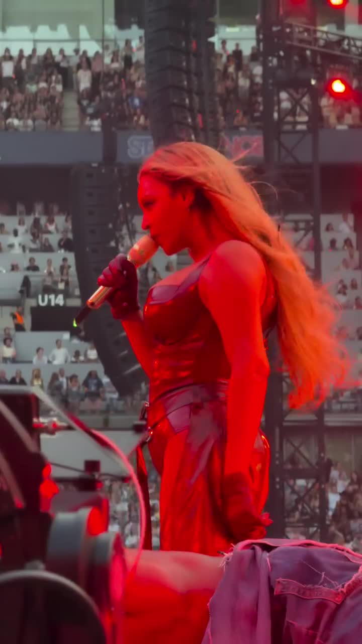 Video 590076 from Beyoncé