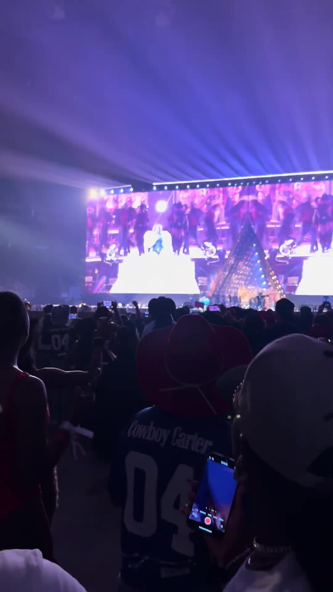 Video 590244 from Beyoncé