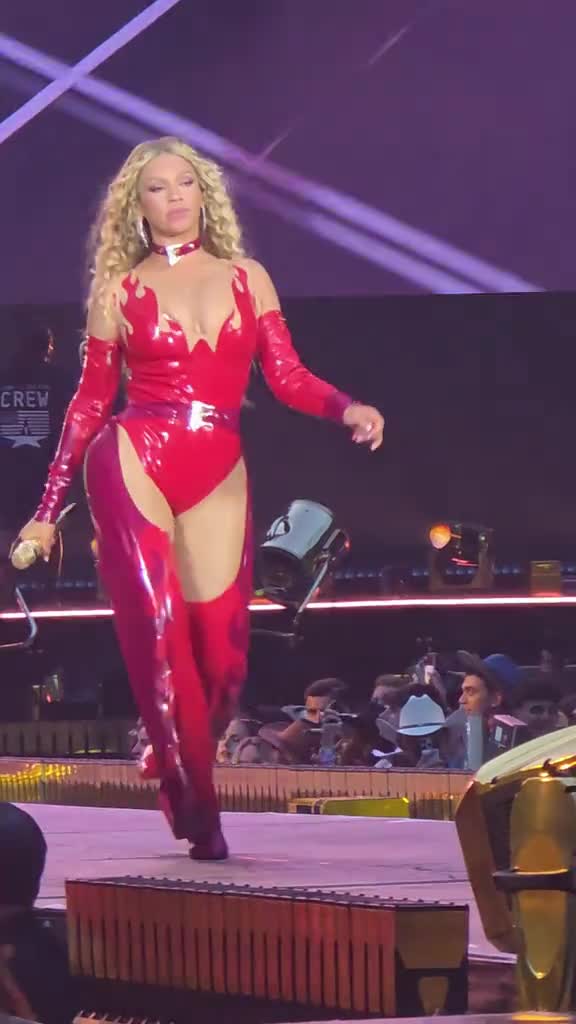 Video 590253 from Beyoncé