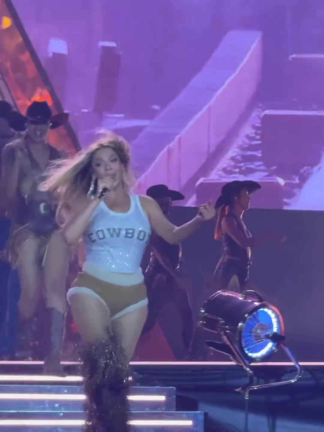 Video 590267 from Beyoncé