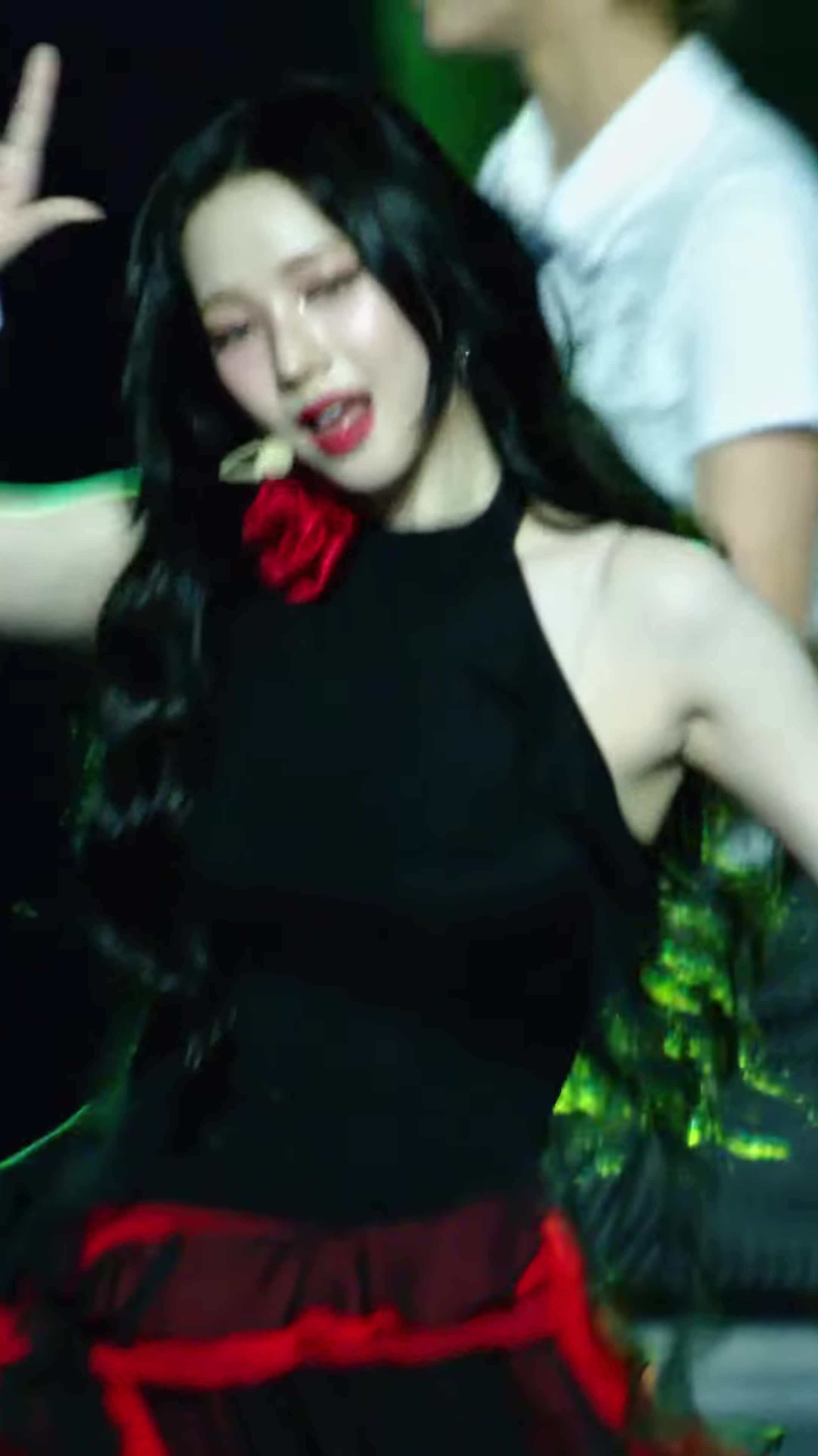 Video 590299 from Karina (æspa / aespa)