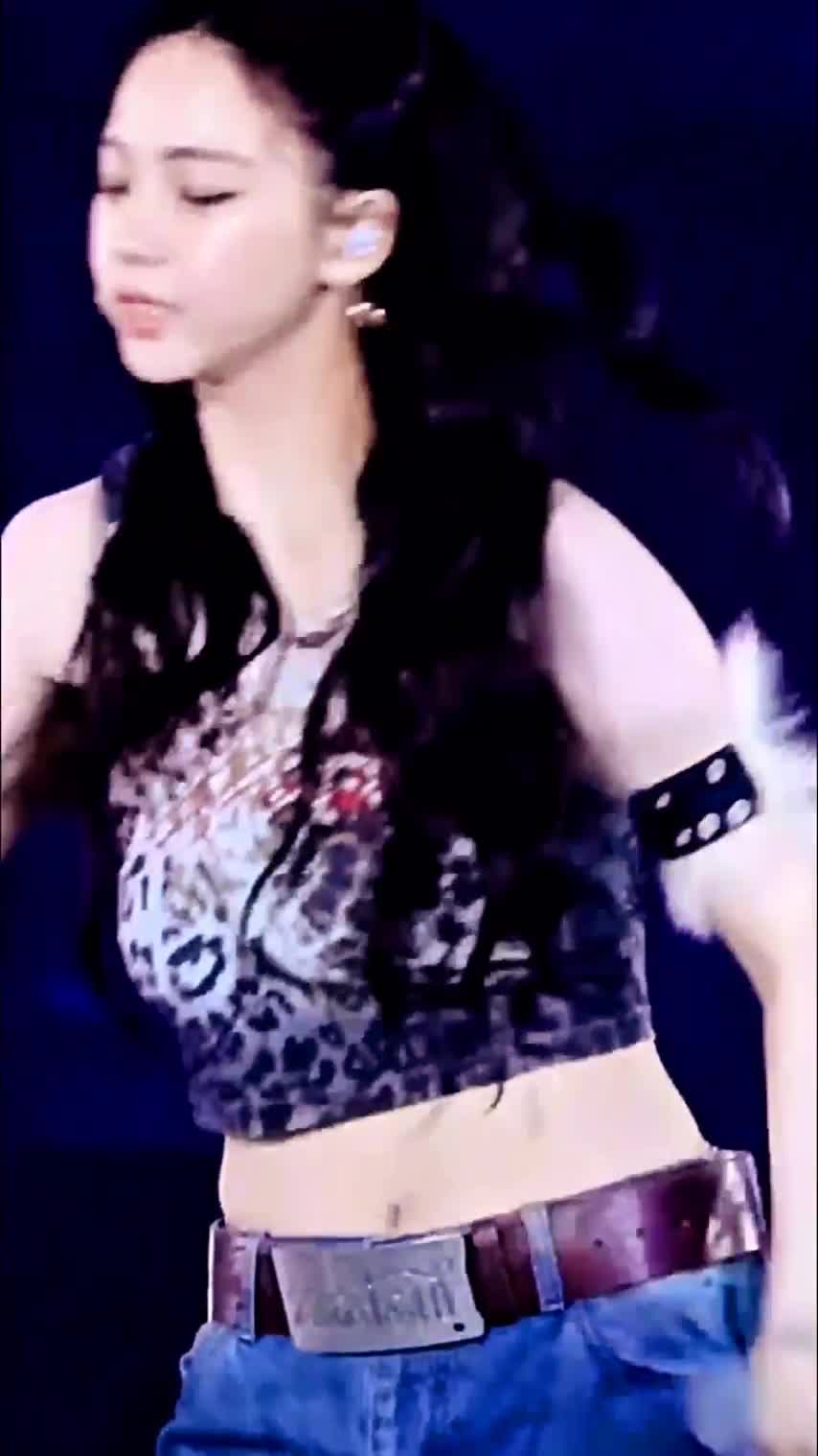 Video 590336 from Karina (æspa / aespa)