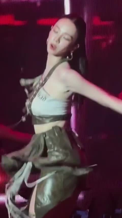 Video 590337 from Karina (æspa / aespa)