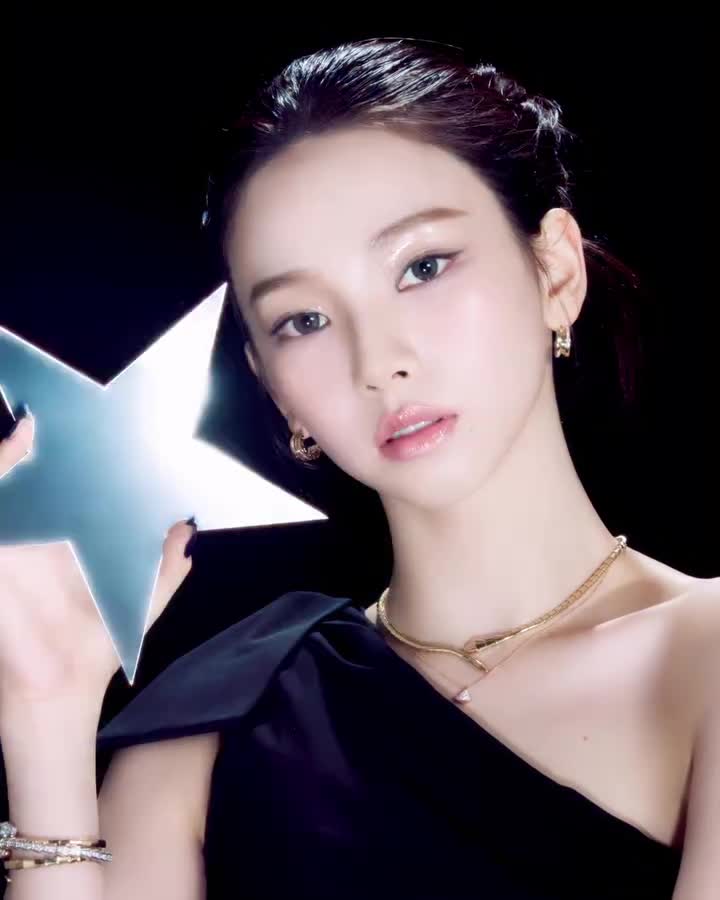 Video 590350 from Karina (æspa / aespa)