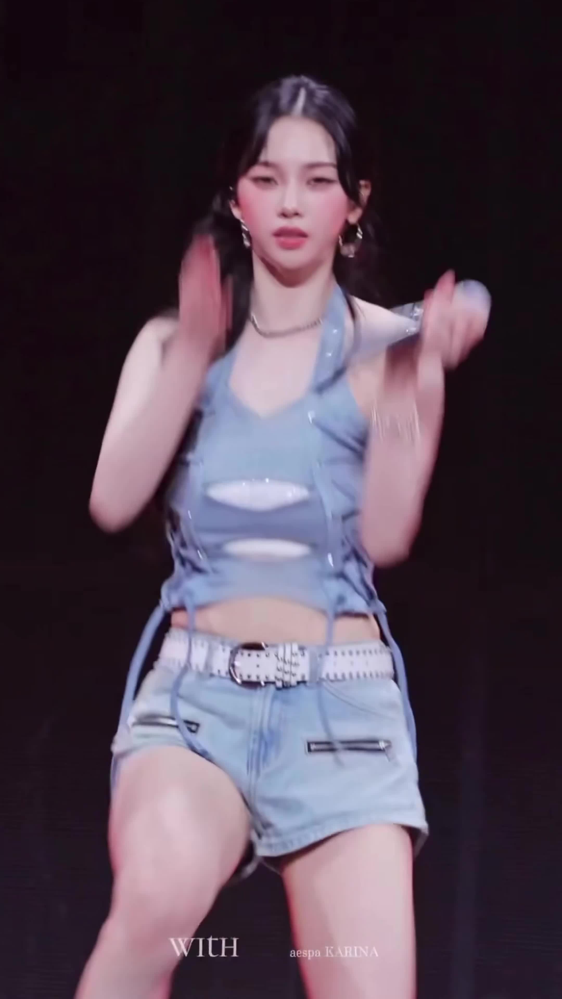 Video 590370 from Karina (æspa / aespa)