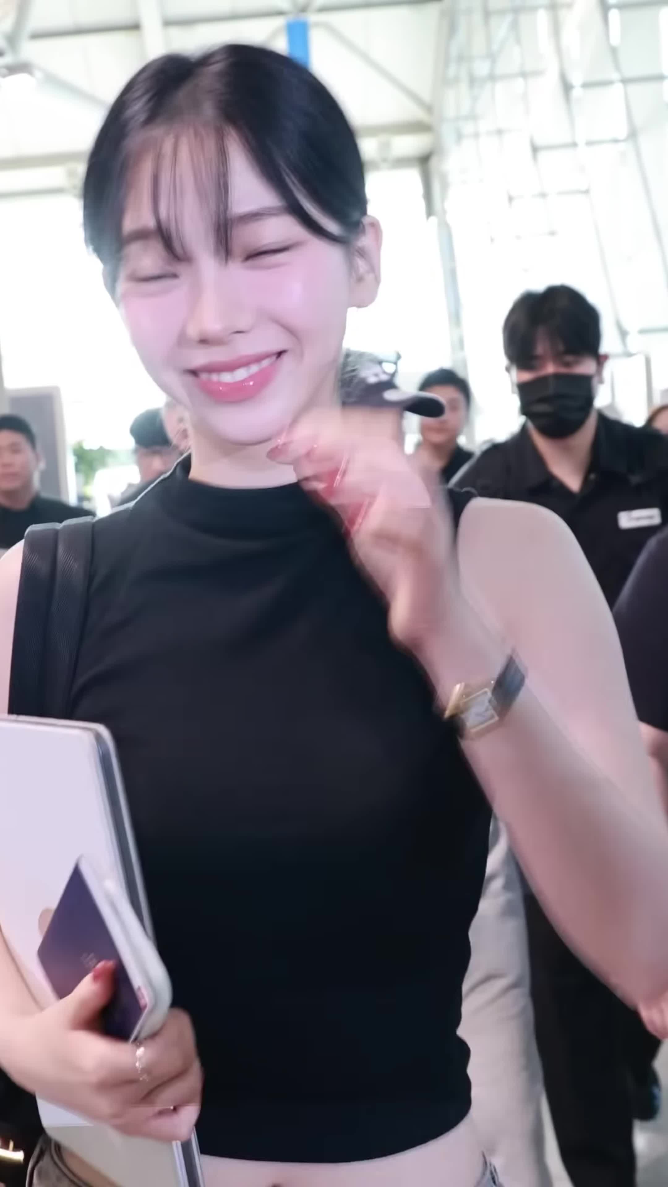 Video 590371 from Karina (æspa / aespa)